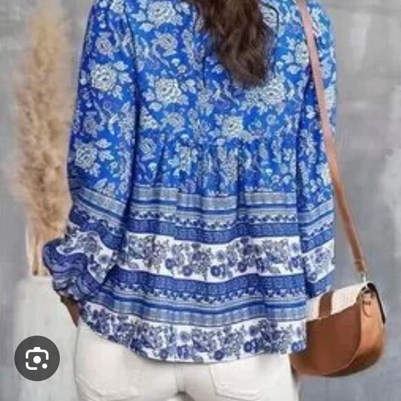 Blue Floral Top Size Large - Picture 2 of 7